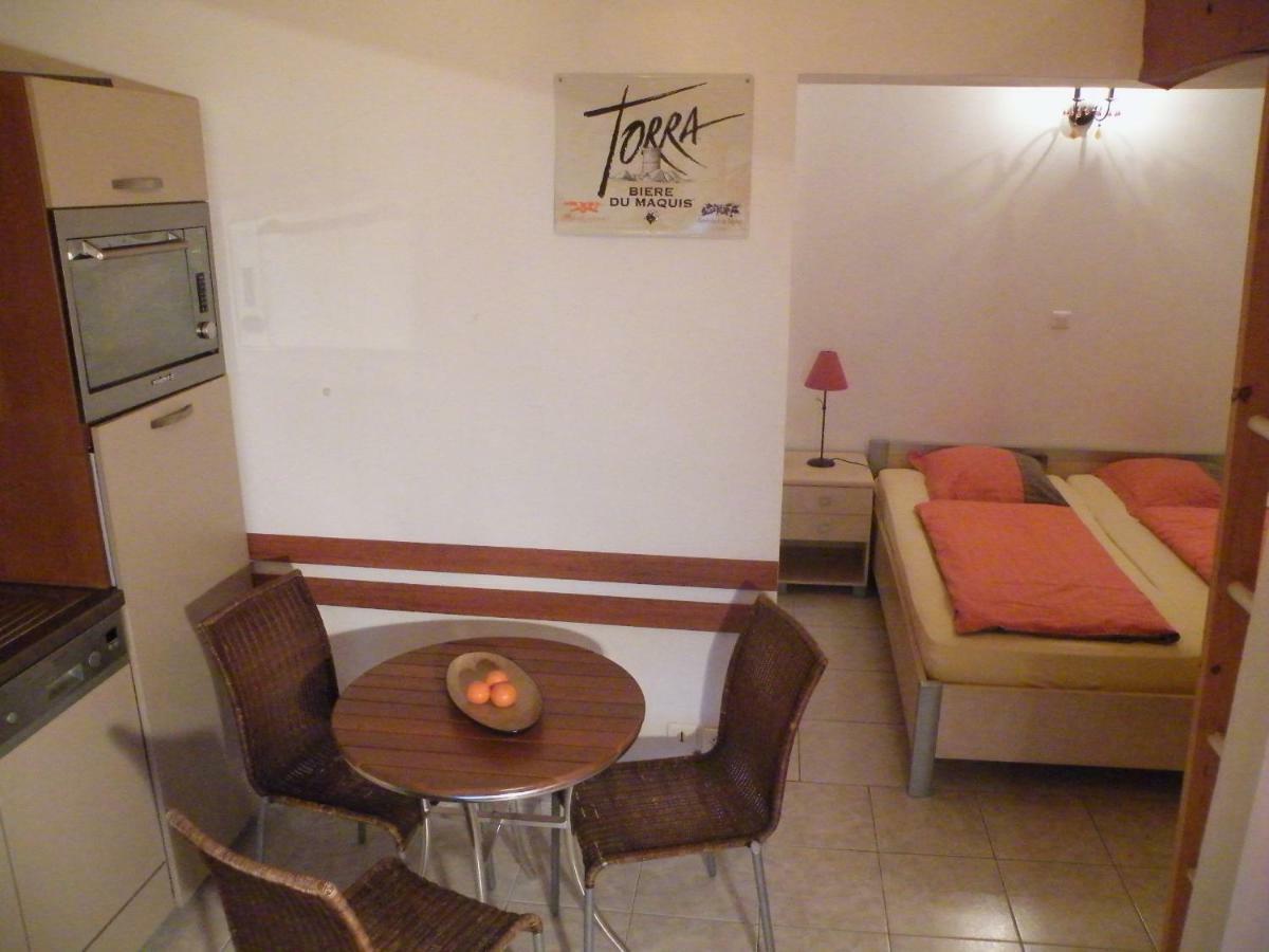 Villa Liamone Studio Fuer 3 Personen , 400 M Vom Strand, Pool, Klimaanlage Sagone  Exterior photo